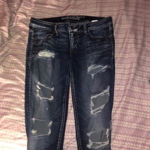 american Eagle ripped jeans